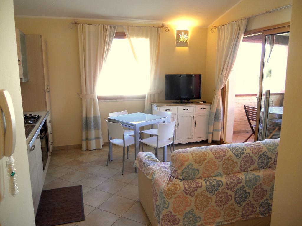 La Cerbiatta Residence Loiri Porto San Paolo Luaran gambar